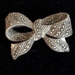 Vintage 925 Silver Bow Brooch